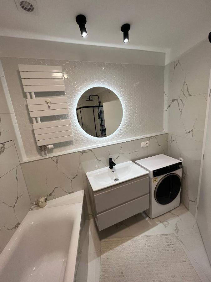 Sundeck City Centre Apartment Братислава Екстер'єр фото